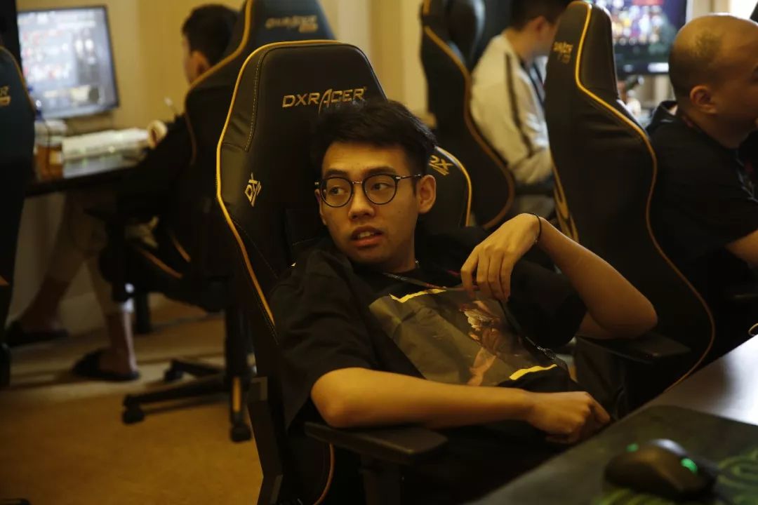 3月31日，在中央广播电视总台国家电子竞技研究院揭牌仪式上正式发布了电子竞技健康发展联合倡议，推动电子竞技健康发展！